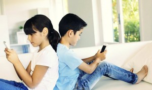 Are-Kids-With-Smartphone-Addiction-At-Risk-For-Mental-Health-Problems-676x400